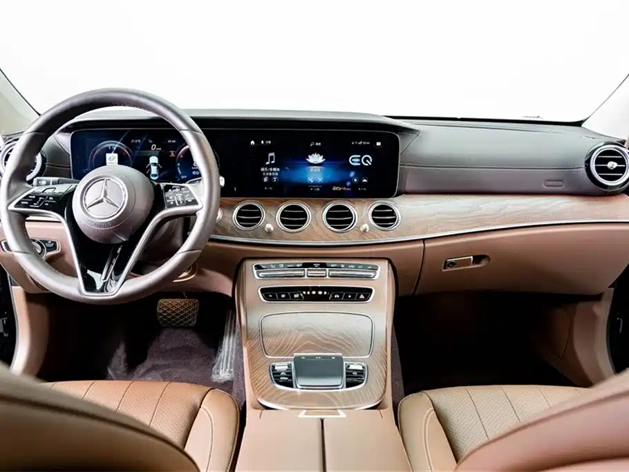 Mercedes-Benz E-Class New Energy 2022 E 350 e L Plug-in Hybrid Sedan фото 13
