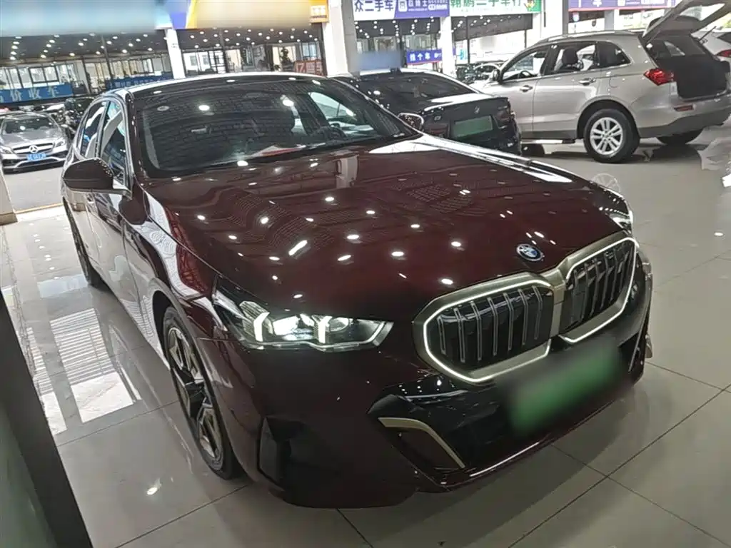 BMW i5 2024 eDrive 35L Premium Model M Sport Package фото 4