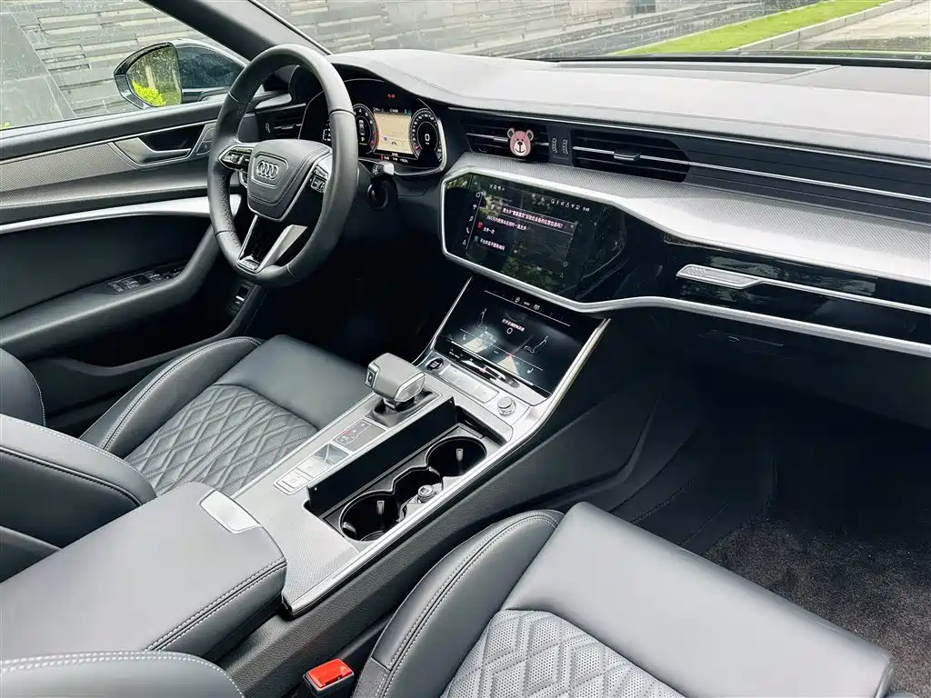 Audi A6L 2025 45 TFSI Premium Sport фото 9