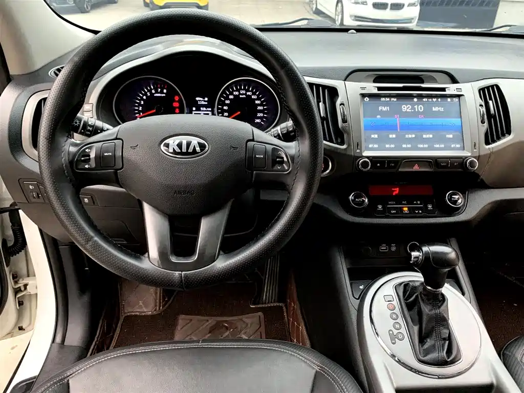 Kia Sportage 2016 2.0L Automatic 2WD DLX фото 7
