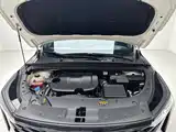 Фото 21 - Geely Atlas