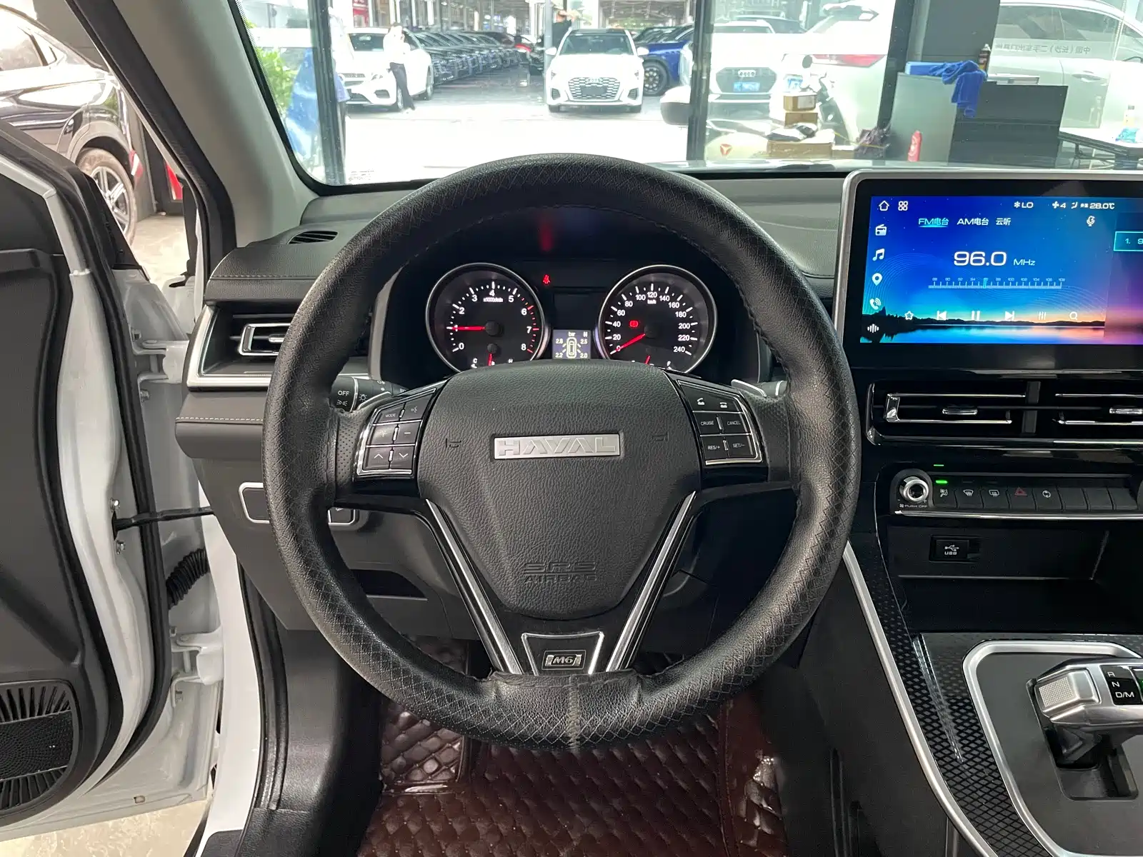 Фото 10 - Haval M6