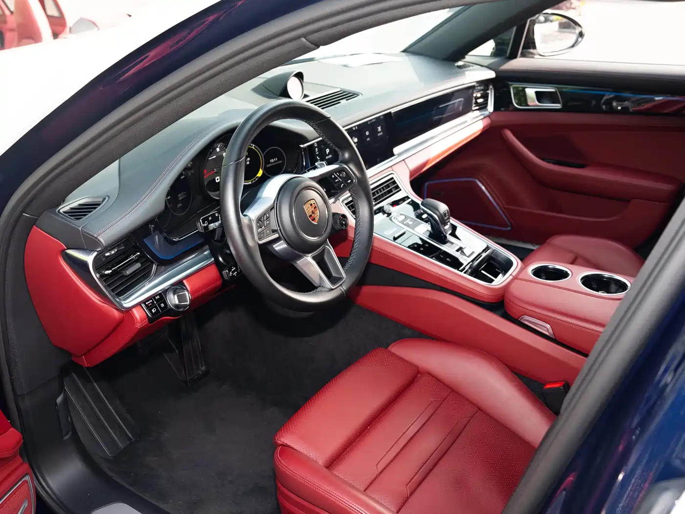 Porsche Panamera 2020 Panamera 10th Anniversary Edition 2.9T фото 10
