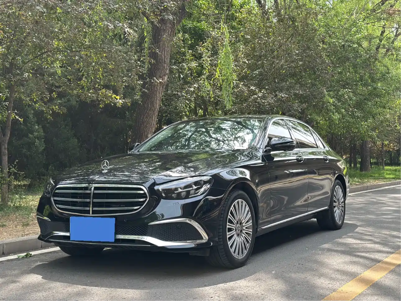 Mercedes-Benz E-Class 2023 E 300 L Fashion