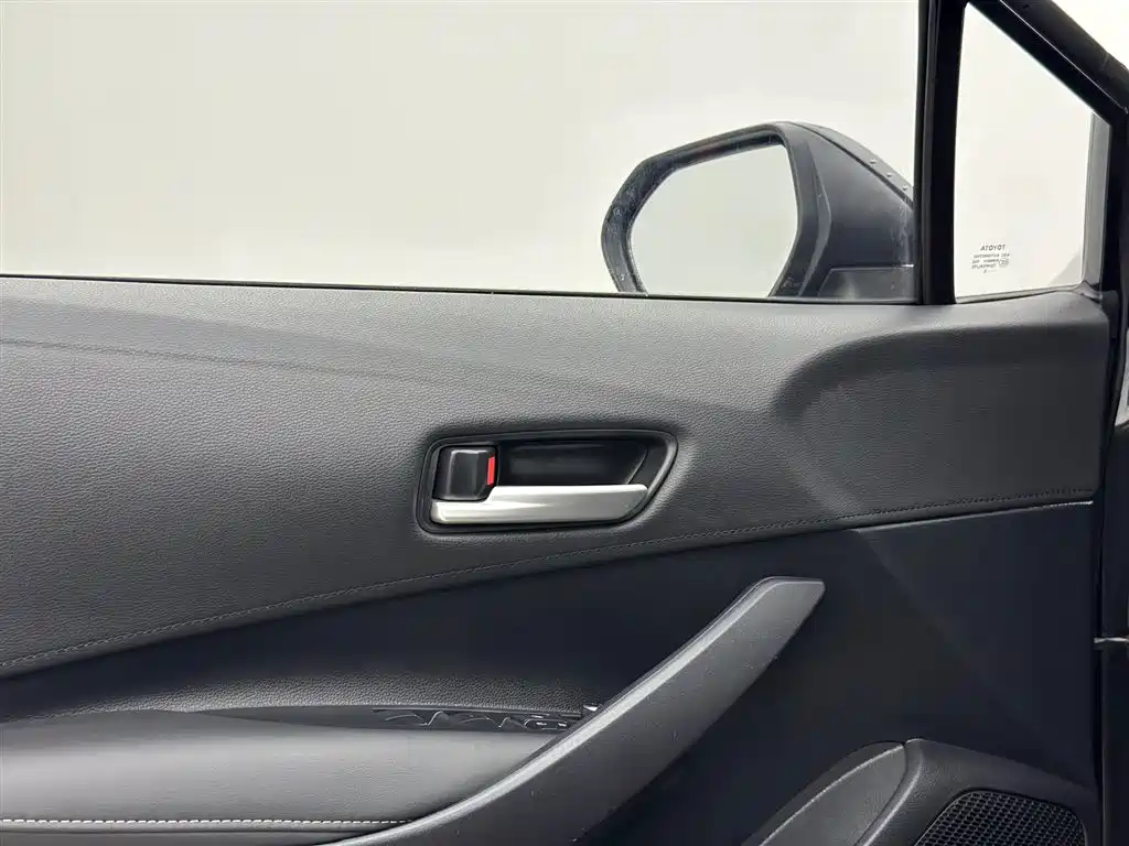 Toyota Corolla 2021 1.2T S-CVT Luxury Edition фото 13