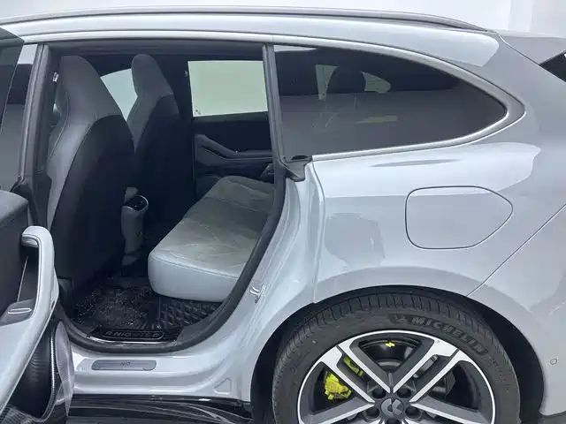 NIO ET5T 2026 2025 Model Champion Commemorative Edition 75kWh Touring
