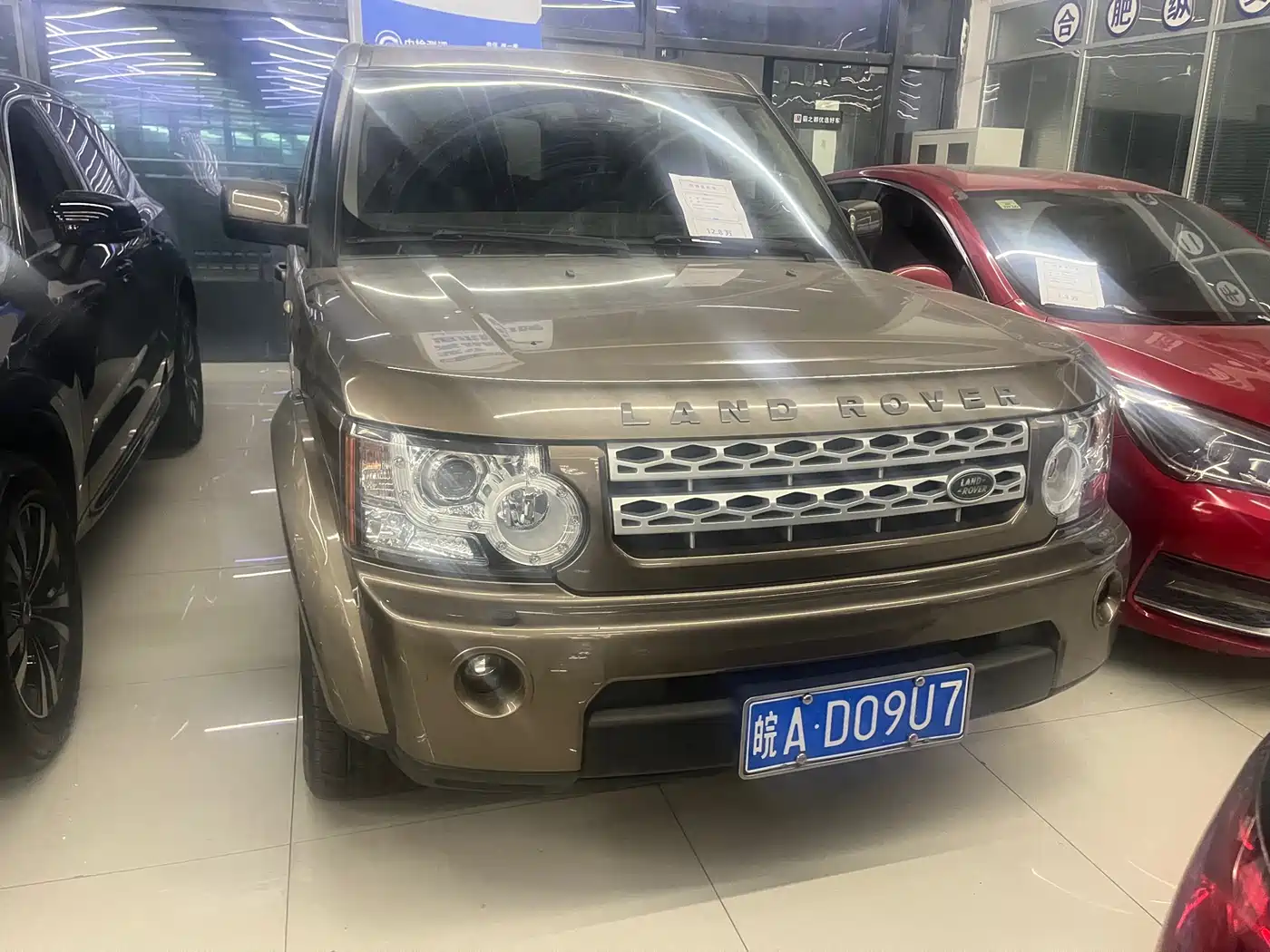 Land Rover Discovery 2013 3.0 SDV6 HSE Diesel фото 3