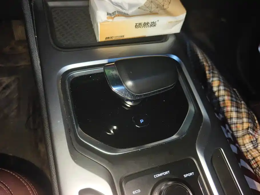 Geely Haoyue 2021 2022 1.8TD DCT Luxury 7-Seater