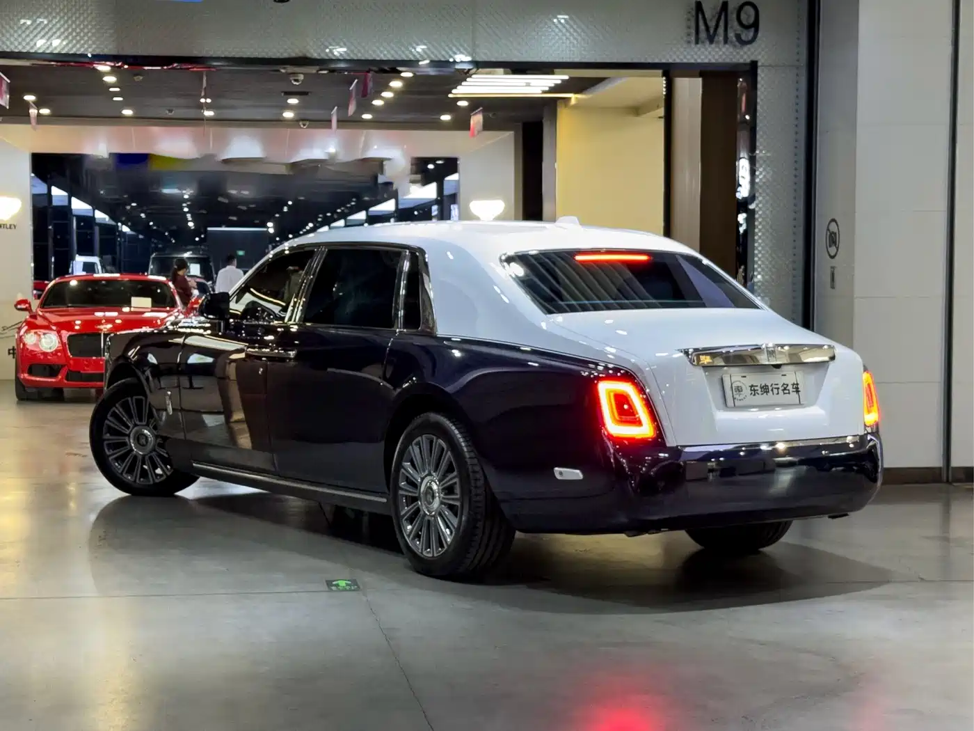 Rolls-Royce Phantom 2020 2018 6.7T Long Wheelbase Version