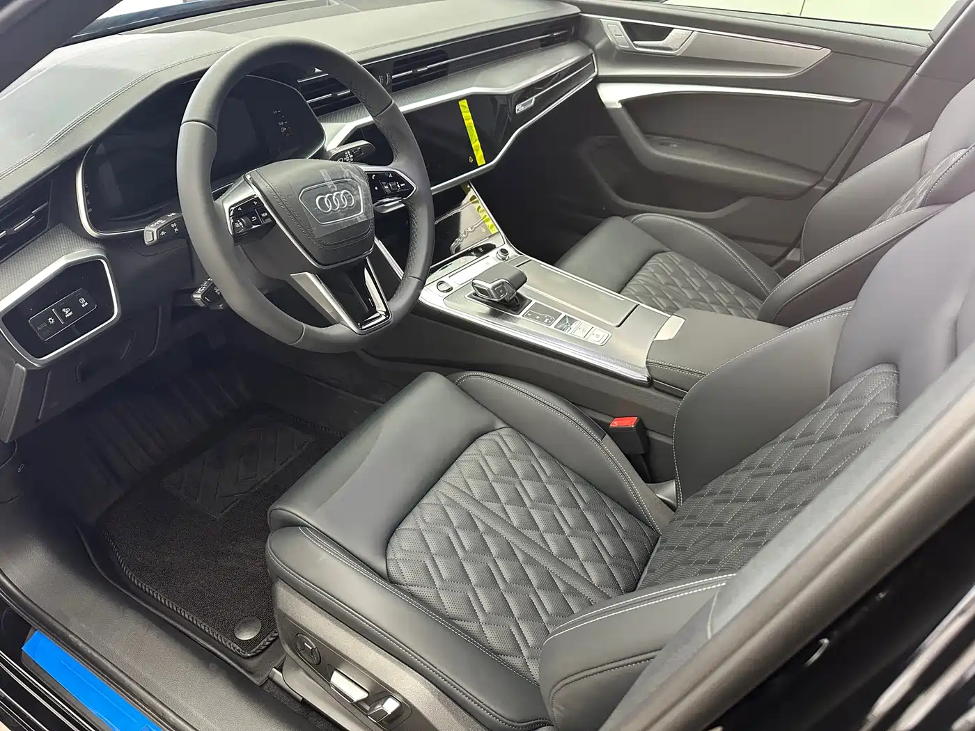 Audi A6L 2026 2026 Model Year 45 TFSI quattro Premium Dynamic + Exclusive Package