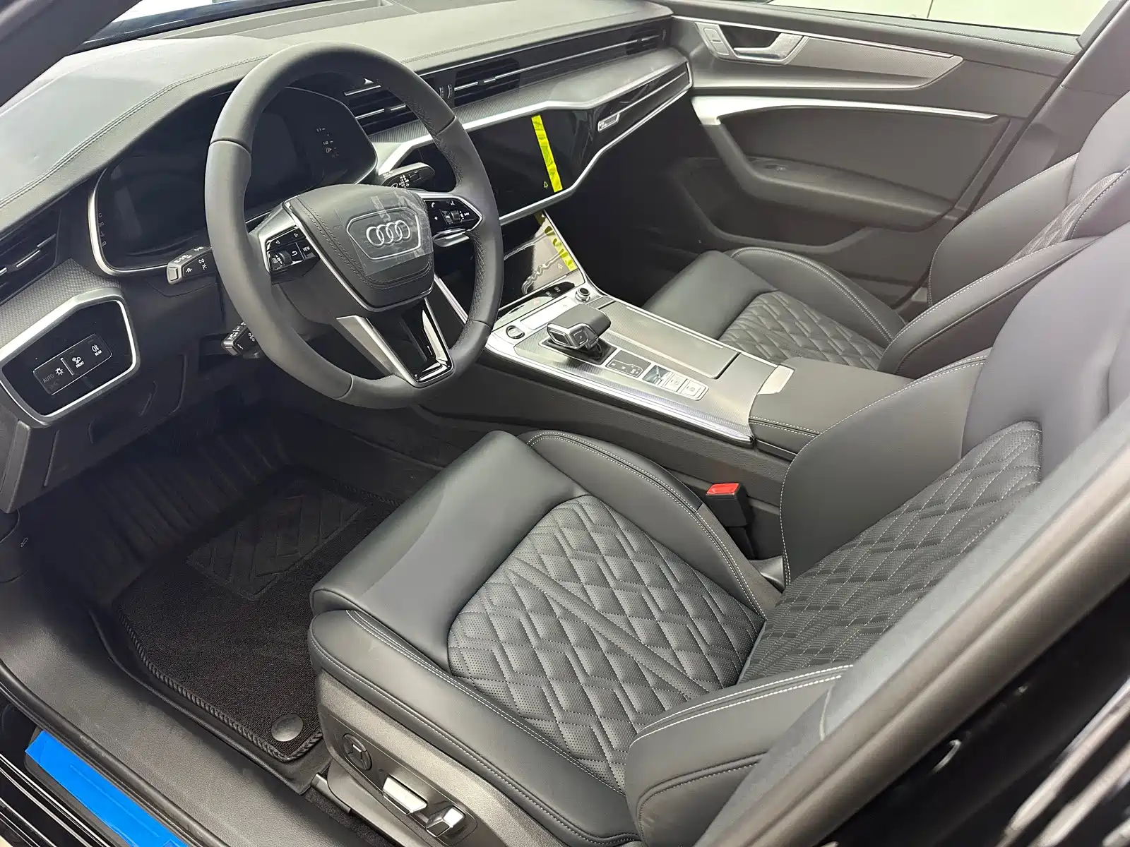 Photo 14 - Audi A6L