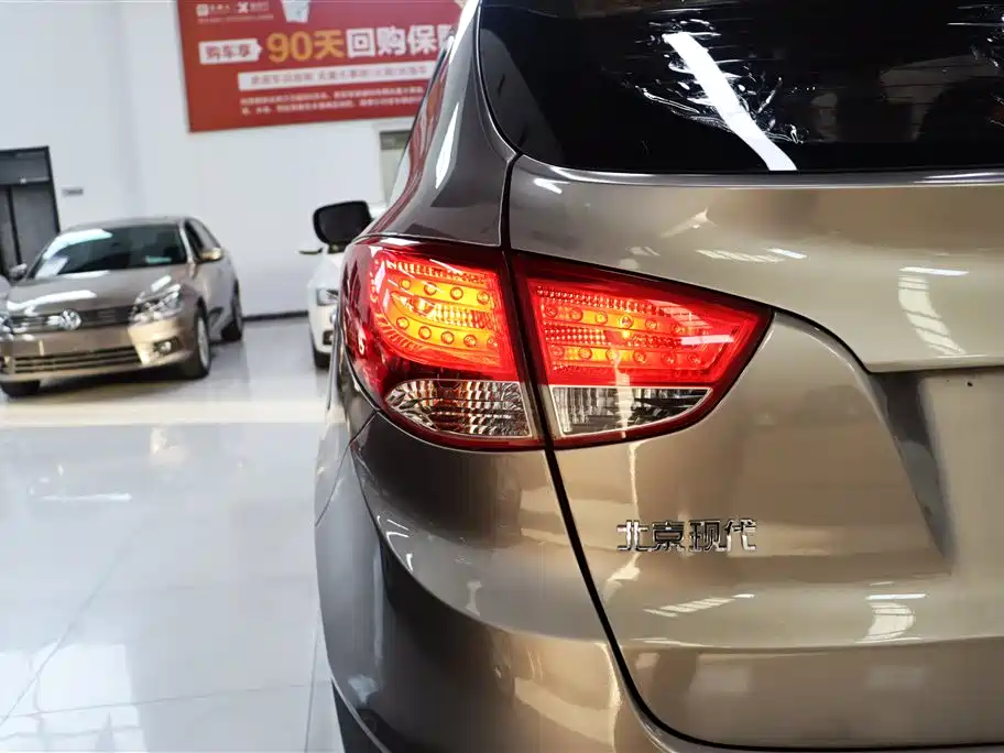 Hyundai Beijing Hyundai ix35 2013 2.0L Automatic 2WD Smart GLS China V фото 25