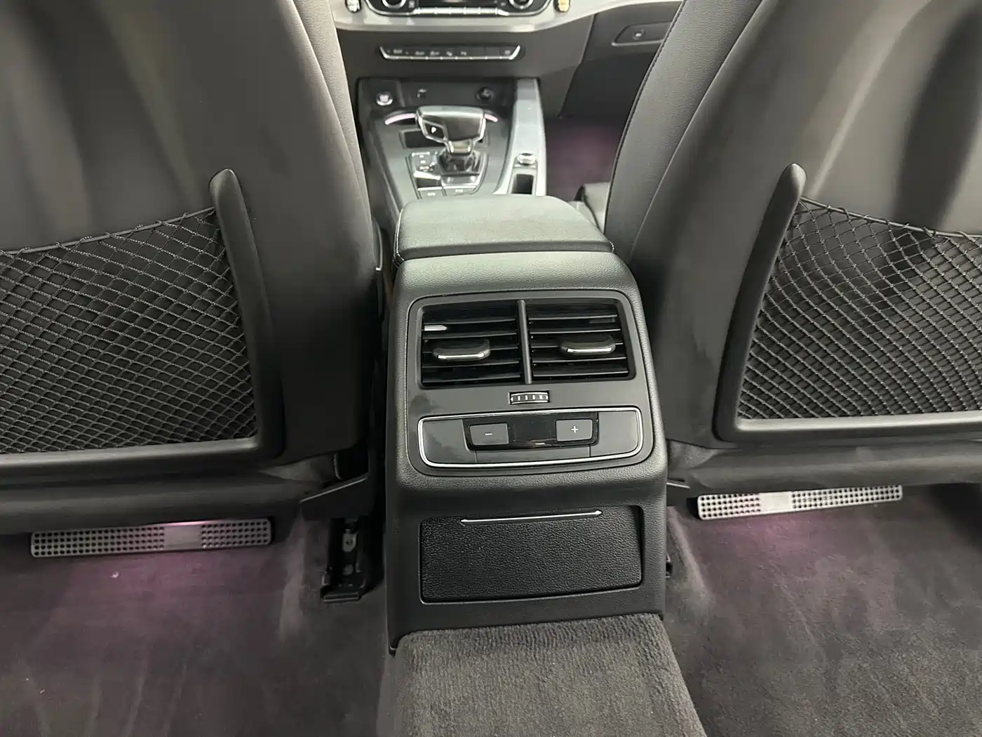 Audi A4L 2020 40 TFSI Luxury Dynamic фото 11