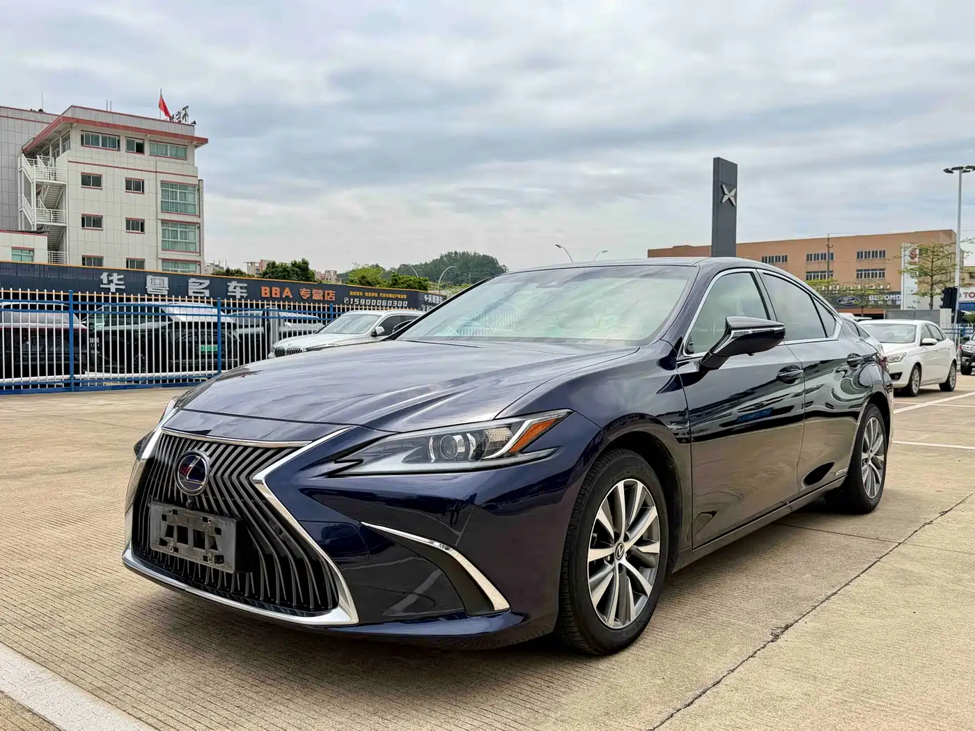 Lexus ES 2020 Model 300h Excellence Edition фото 3