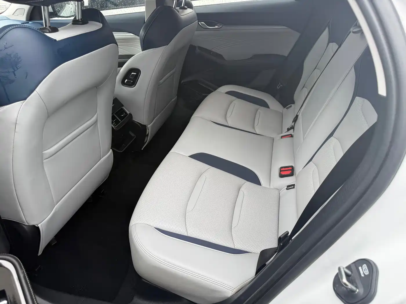 Фото 7 - Geely Xing Rui