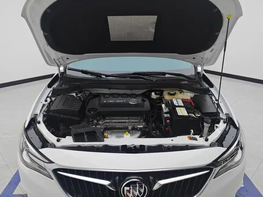 Фото 10 - Buick Excelle