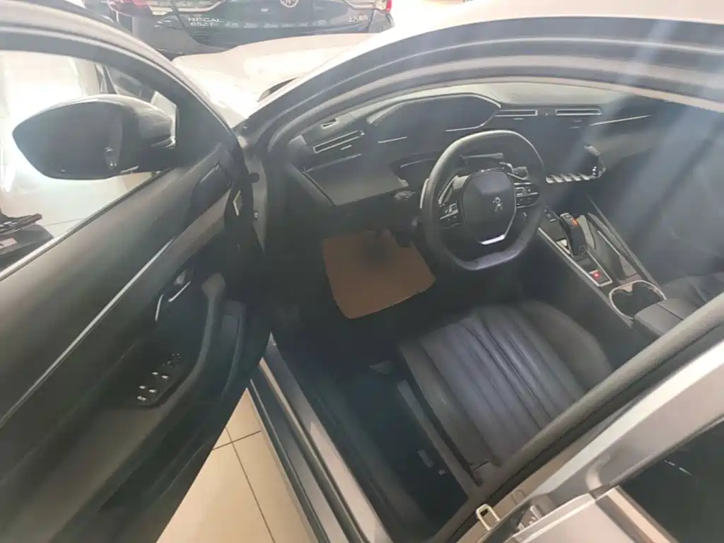 Photo 16 - Peugeot 508