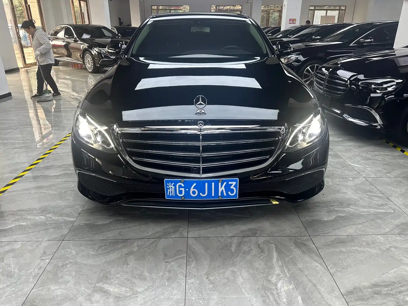 Mercedes-Benz E-Class 2020 E 300 L Fashion фото 2