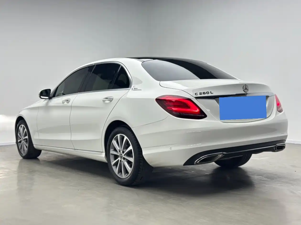 Фото 3 - Mercedes-Benz C-Class