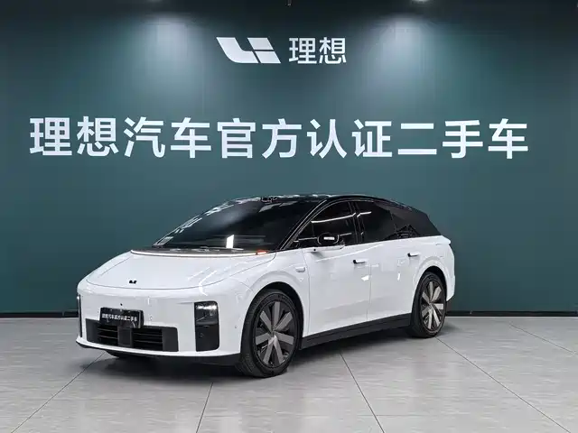 Li Auto i6 2025 4WD Base Model