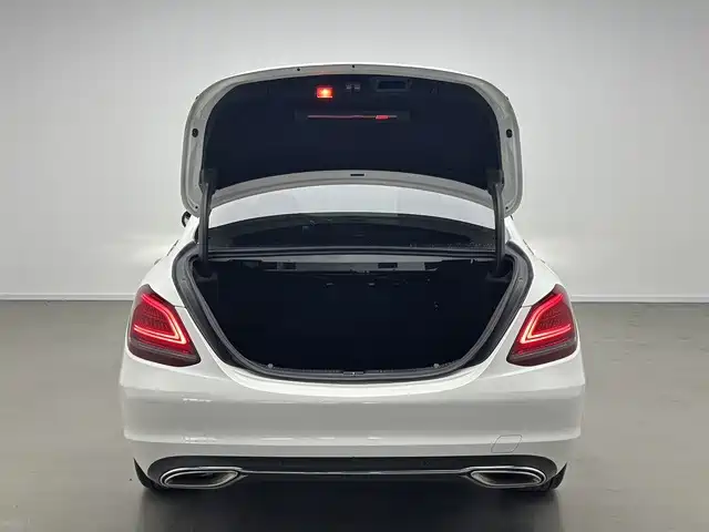 Фото 12 - Mercedes-Benz C-Class
