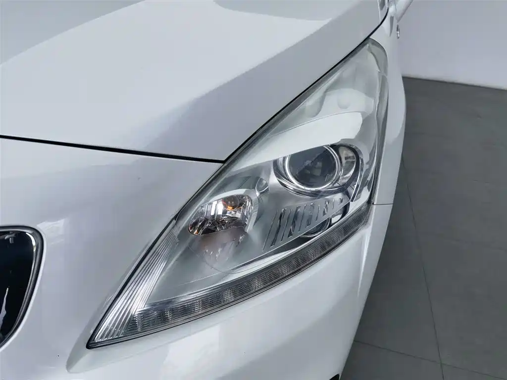 Peugeot 3008 2019 350THP Automatic Leading Edition фото 7