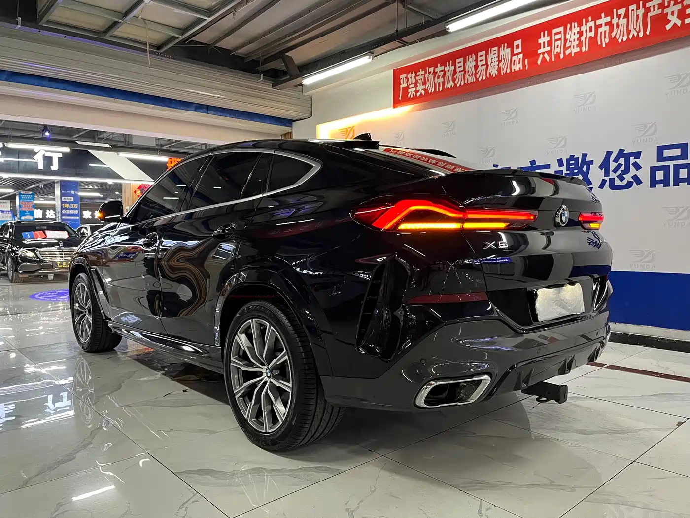 BMW X6 2021 xDrive40i M Sport Package фото 3