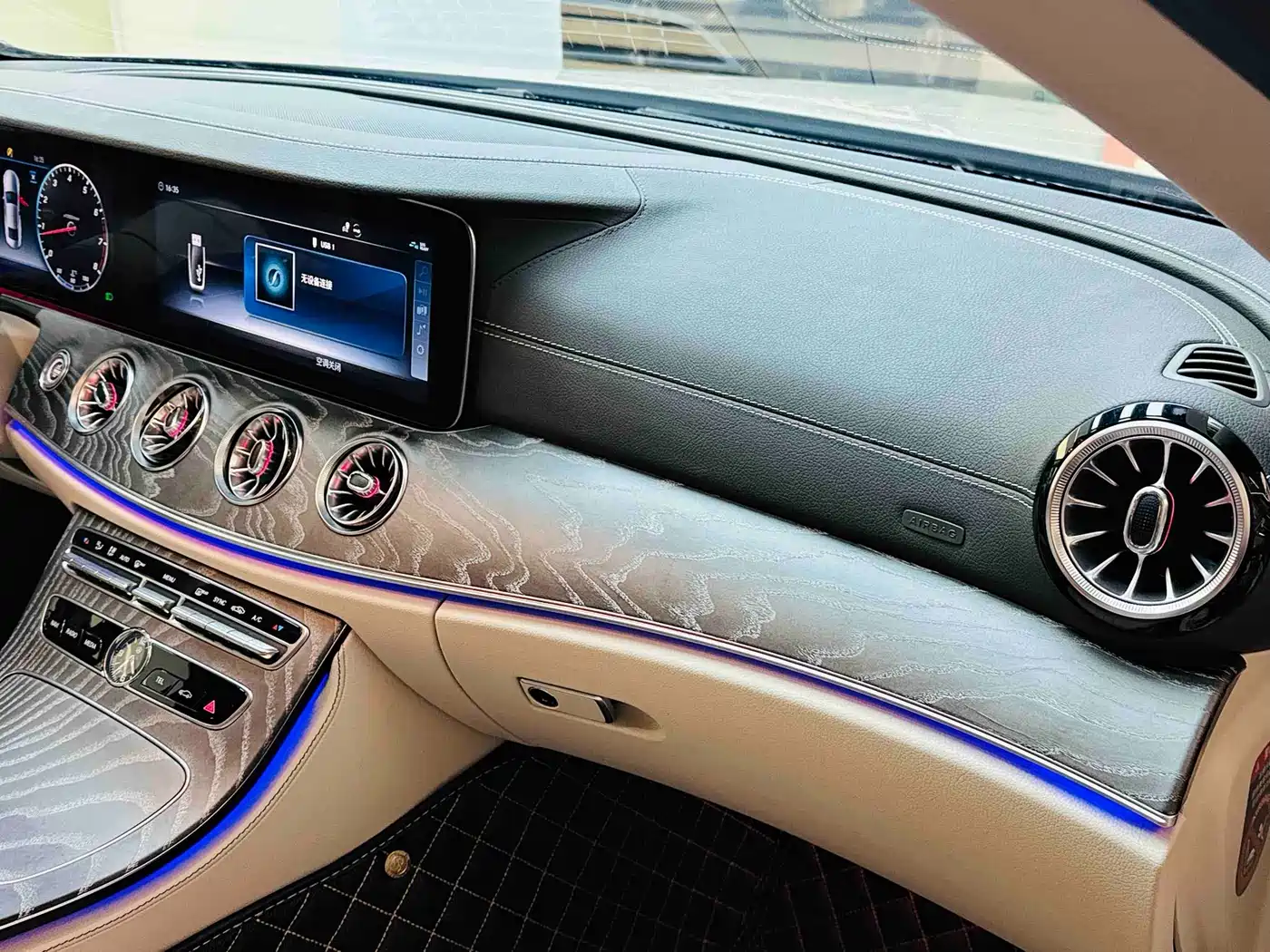 MERCEDES-BENZ CLS