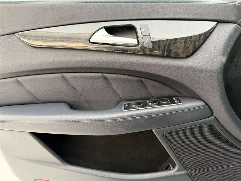 Mercedes-Benz CLS 2015 CLS 260 фото 21