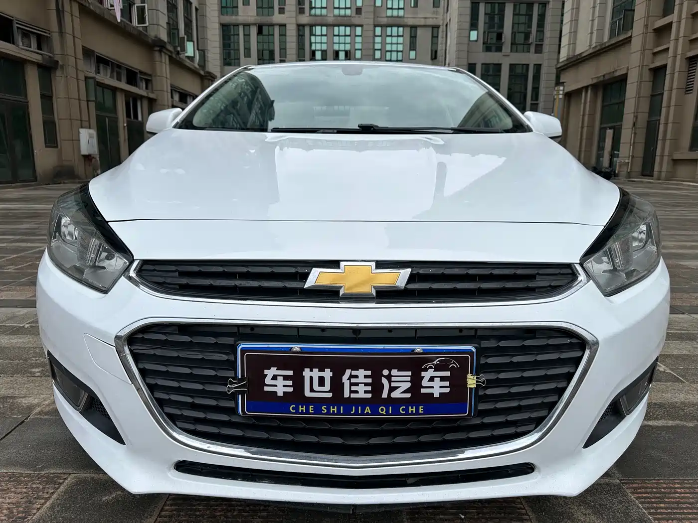 Chevrolet Cruze 2015 1.5L Automatic Luxury Edition фото 2
