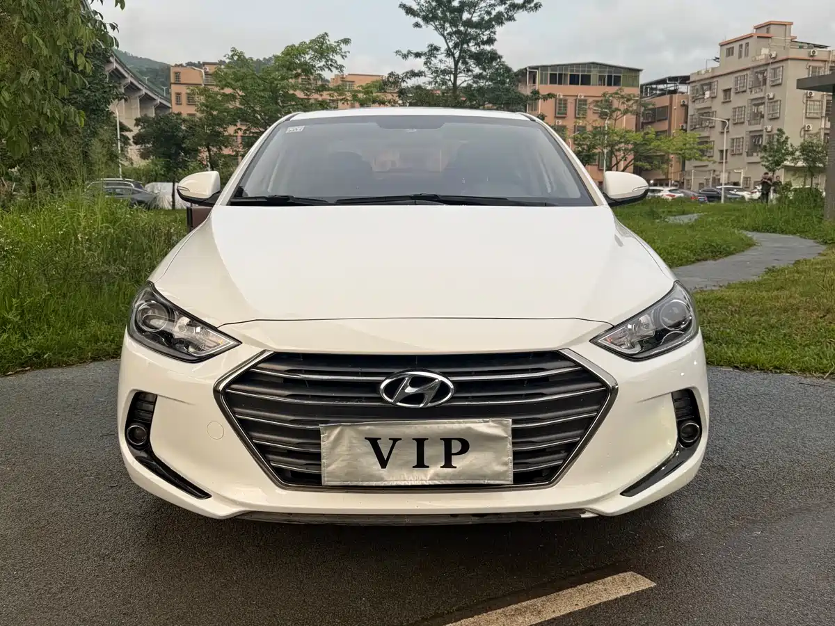 Hyundai Elantra 2016 Model 1.6L Automatic Smart Elite фото 2