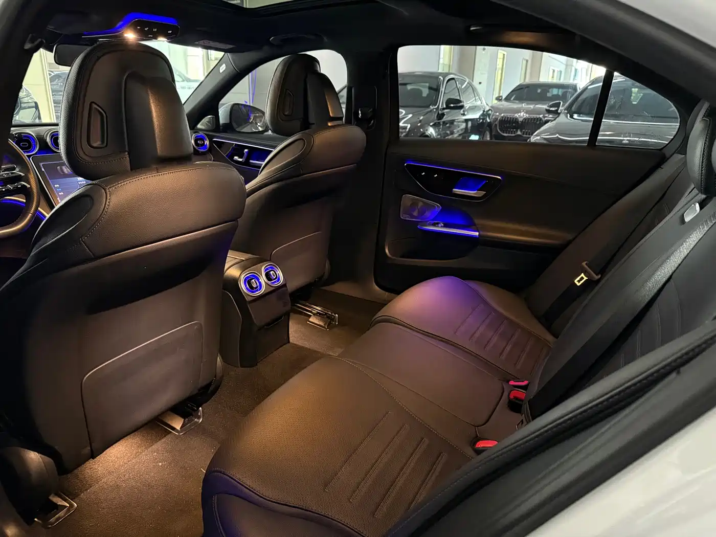 Mercedes-Benz C-Class 2023 Facelift II C 260 L Sport Edition фото 6