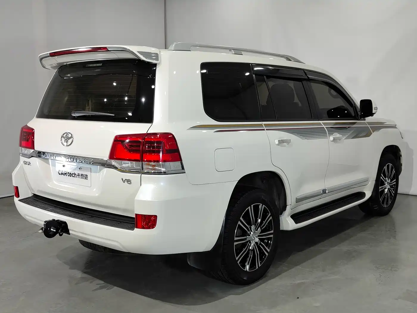Toyota Land Cruiser (Import) 2015 4.0L V6 Middle East Limited Edition фото 18