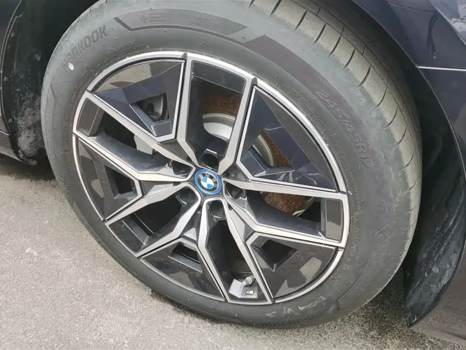 BMW i5 2024 eDrive 35L M Sport Package фото 6