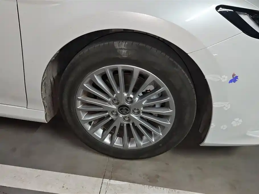 Toyota Camry 2024 Hybrid 2.0HGVP Luxury Edition фото 6