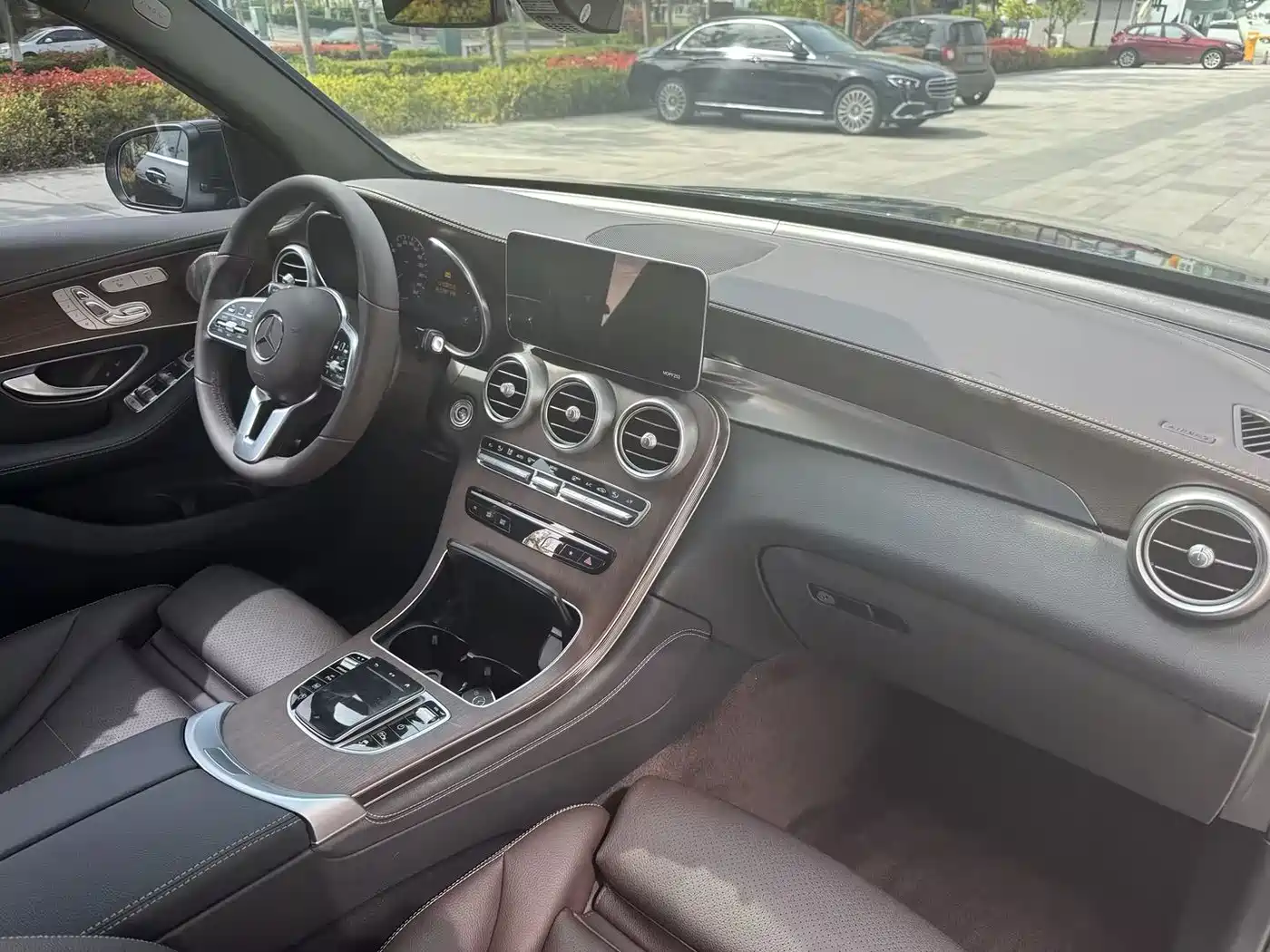 Mercedes-Benz GLC 2021 GLC 300 L 4MATIC Sporty фото 9