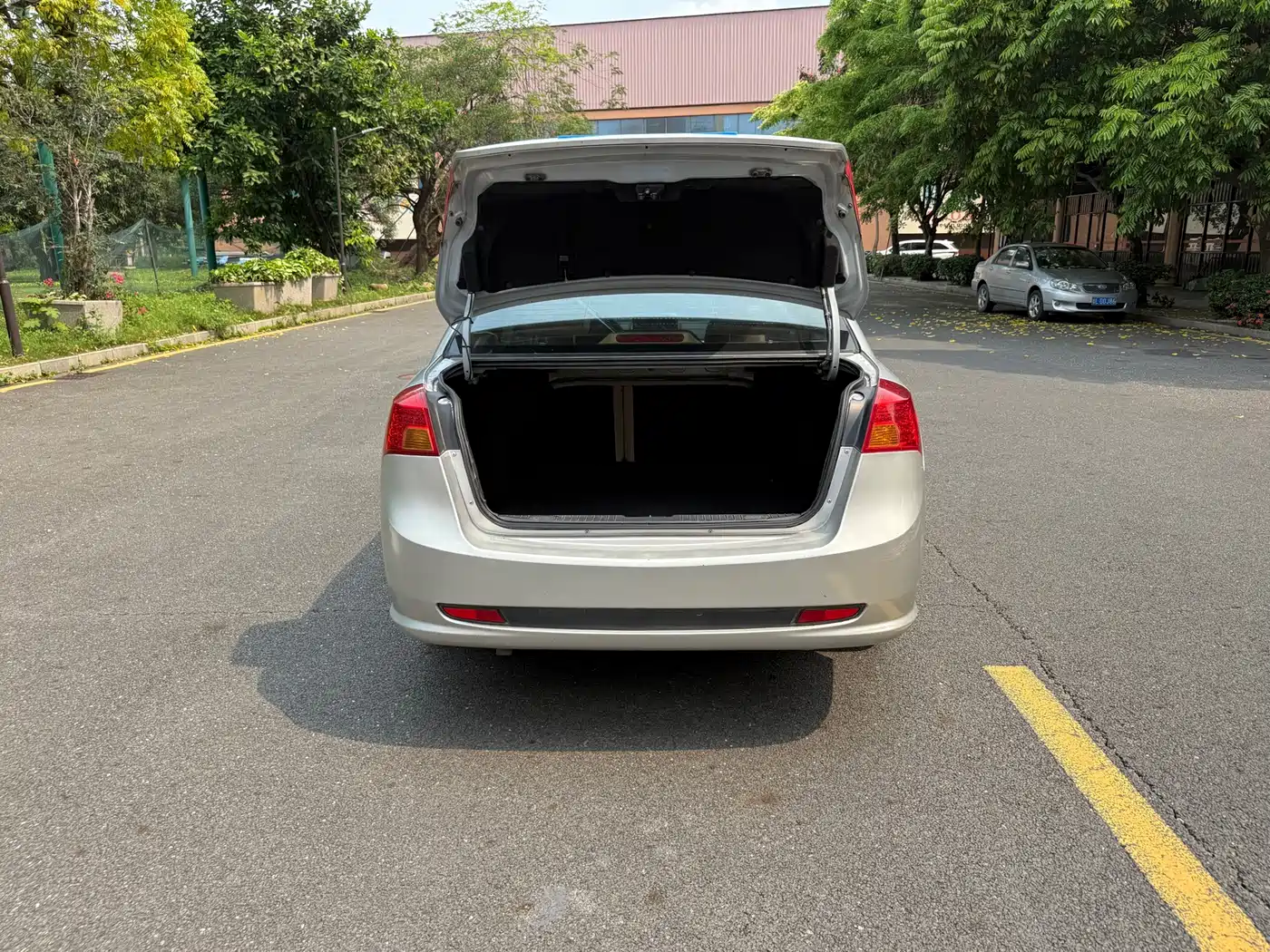 Buick Excelle 2012 2011 1.6LX-AT