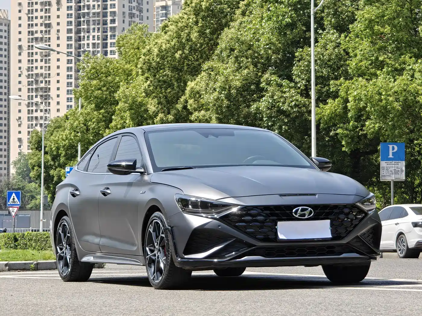 Hyundai Fista 2023 270T N Line DLX Luxury Edition фото 3