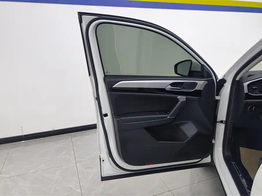 Volkswagen Tayron 2019 330TSI 2WD Luxury China VI фото 7