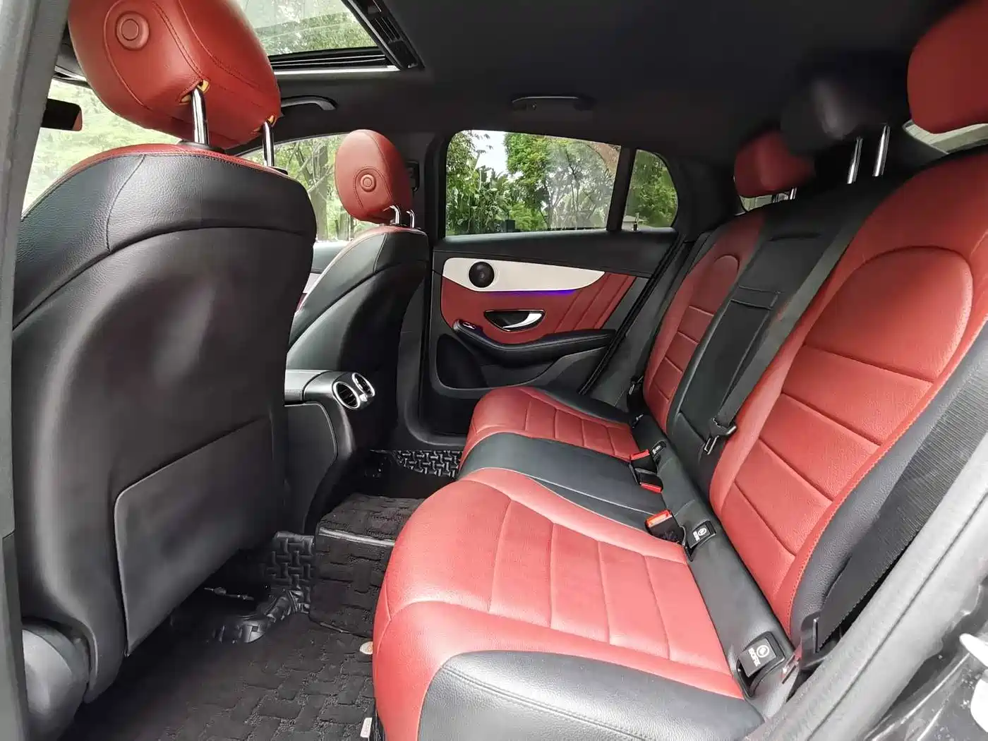Mercedes-Benz GLC Coupe 2021 GLC 260 4MATIC Coupe SUV фото 16