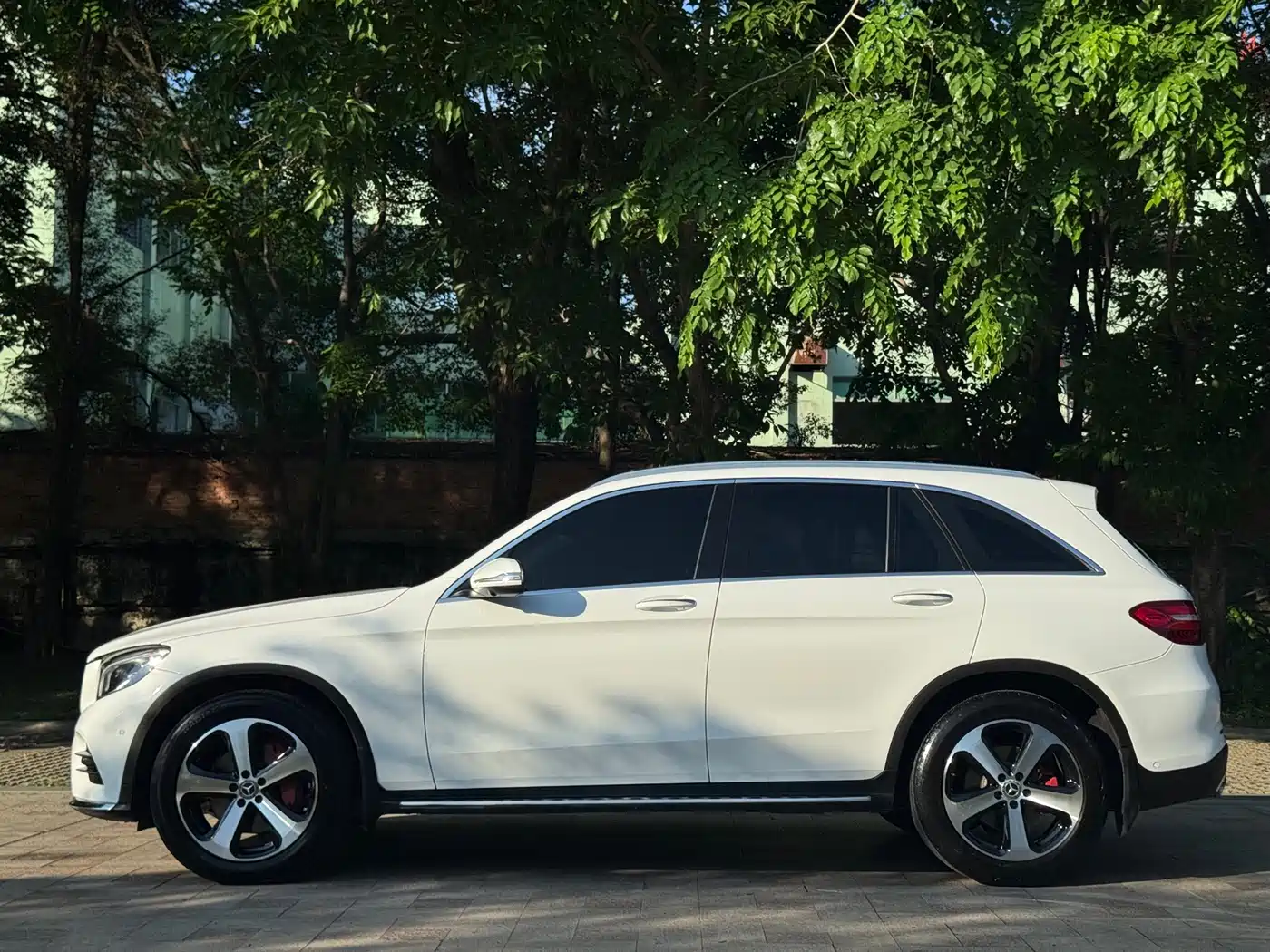 Mercedes-Benz GLC 2018 GLC 260 4MATIC Luxury фото 5