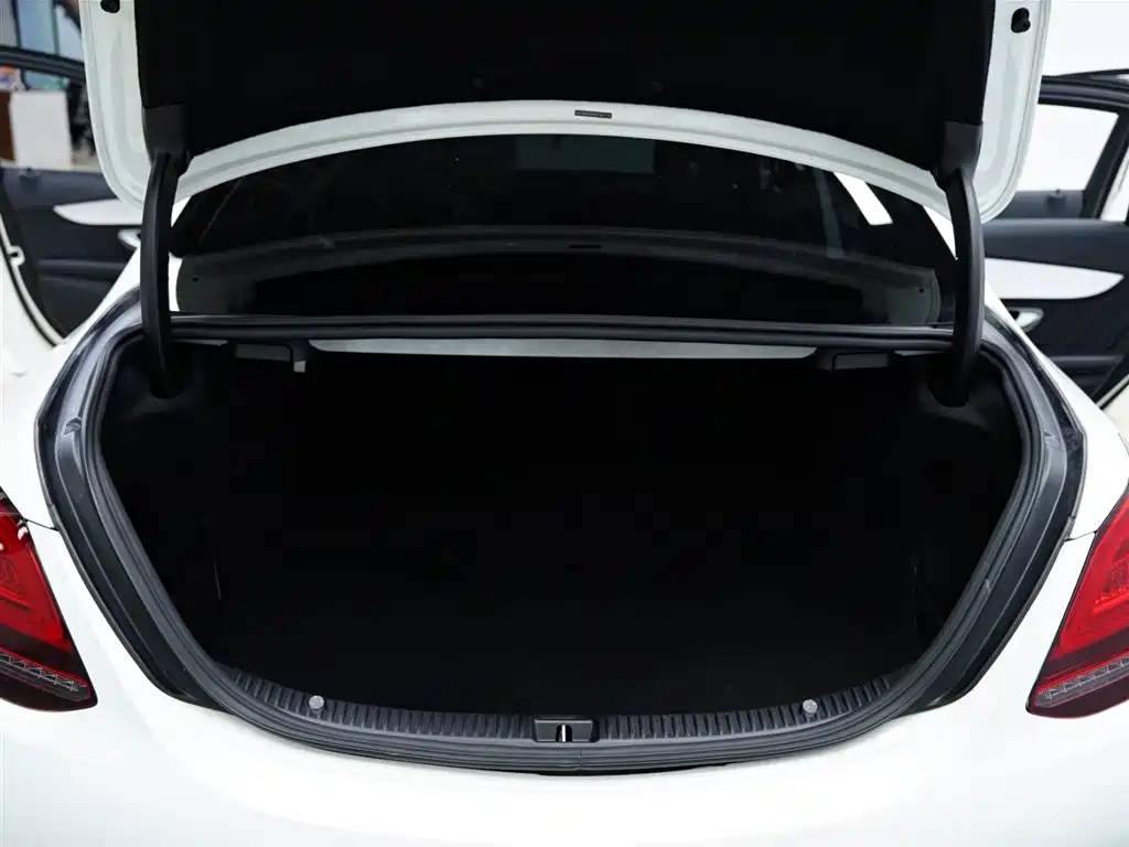 Mercedes-Benz C-Class AMG 2019 AMG C 63 фото 40