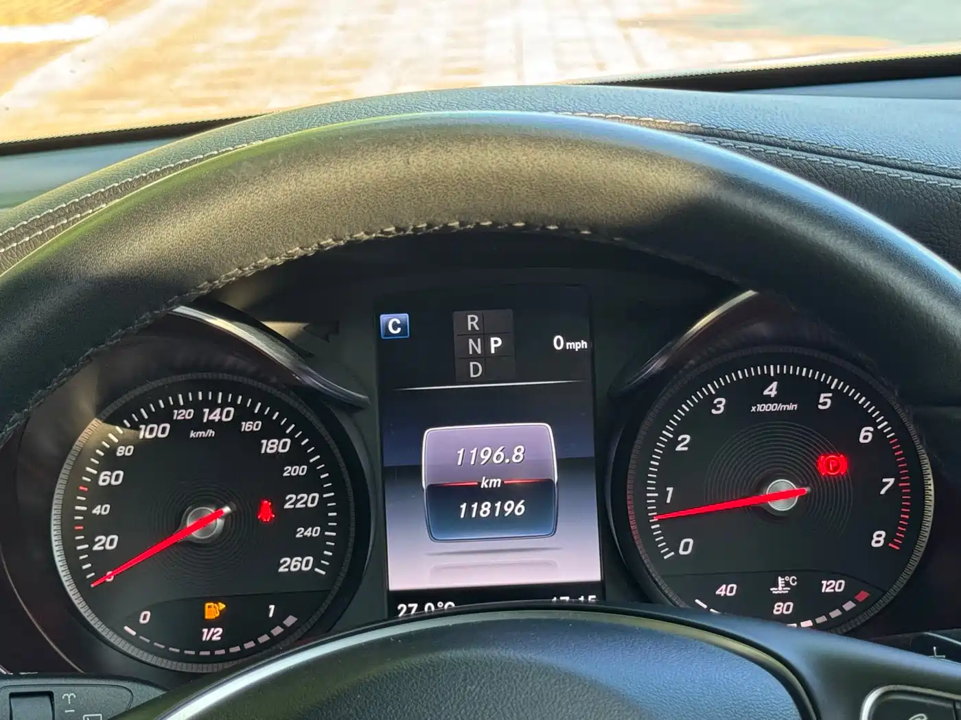 Mercedes-Benz GLC 2018 GLC 260 4MATIC Luxury фото 16