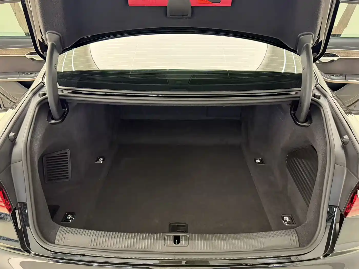Audi A8 2023 A8L 55 TFSI quattro Flagship фото 35