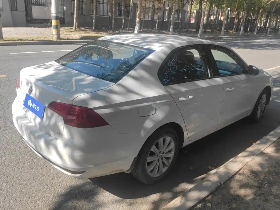 Фото 3 - Volkswagen Bora