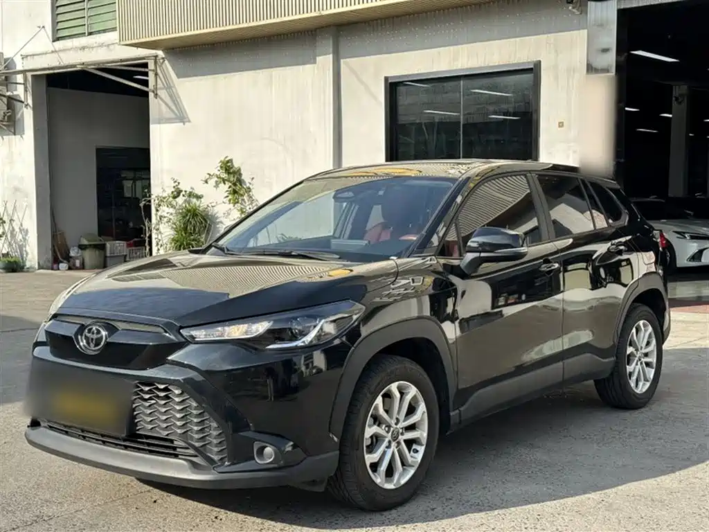 Toyota Frontlander 2023 2.0L CVT Leading Edition