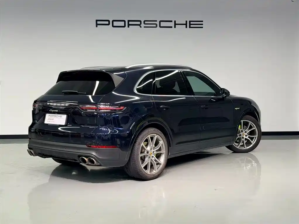 PORSCHE CAYENNE NEW ENERGY