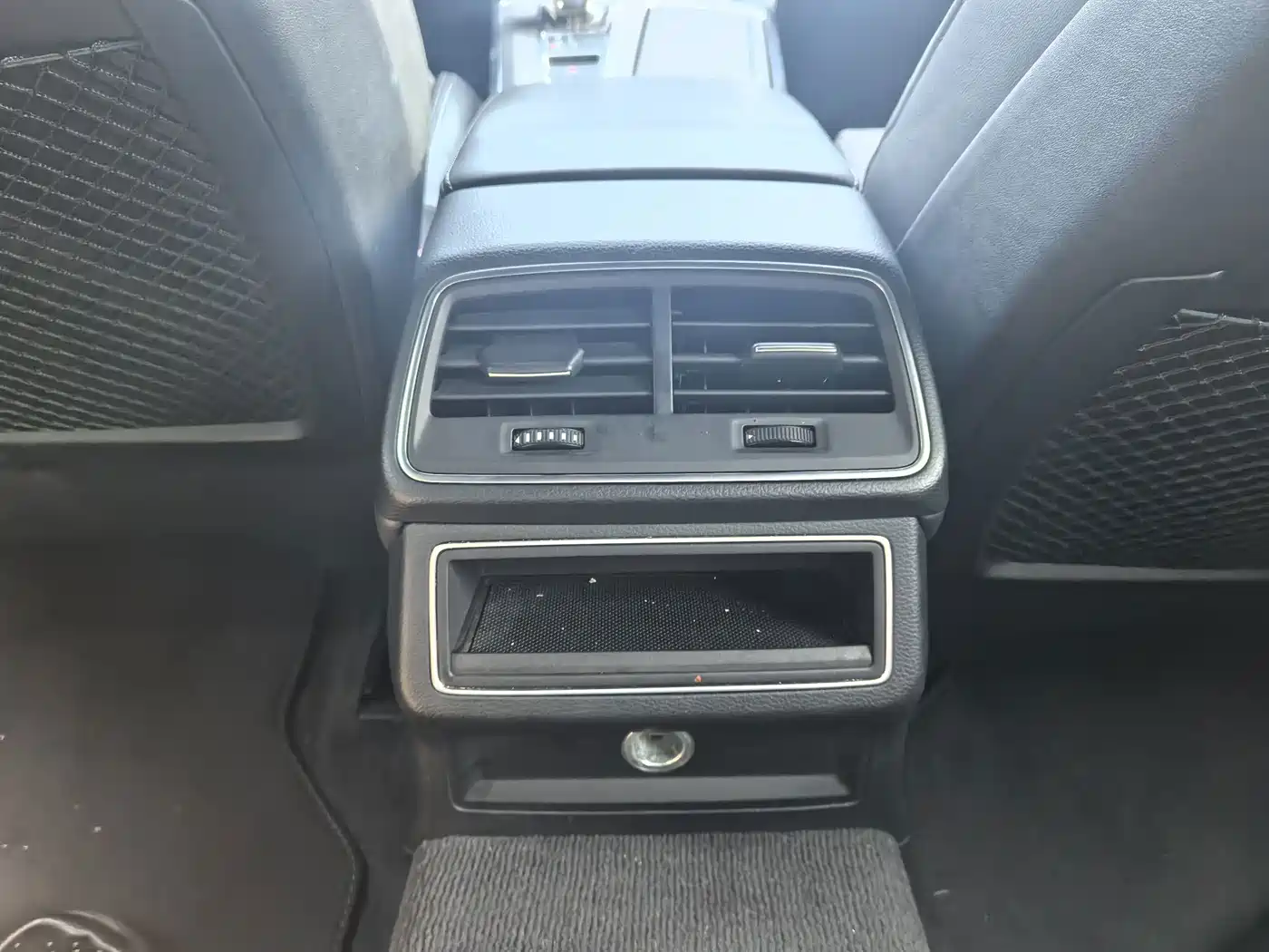 Photo 26 - Audi A6L