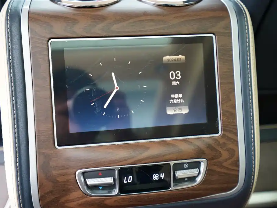 Mercedes-Benz V-Class 2022 V 260 L Long Wheelbase Luxury Edition фото 17
