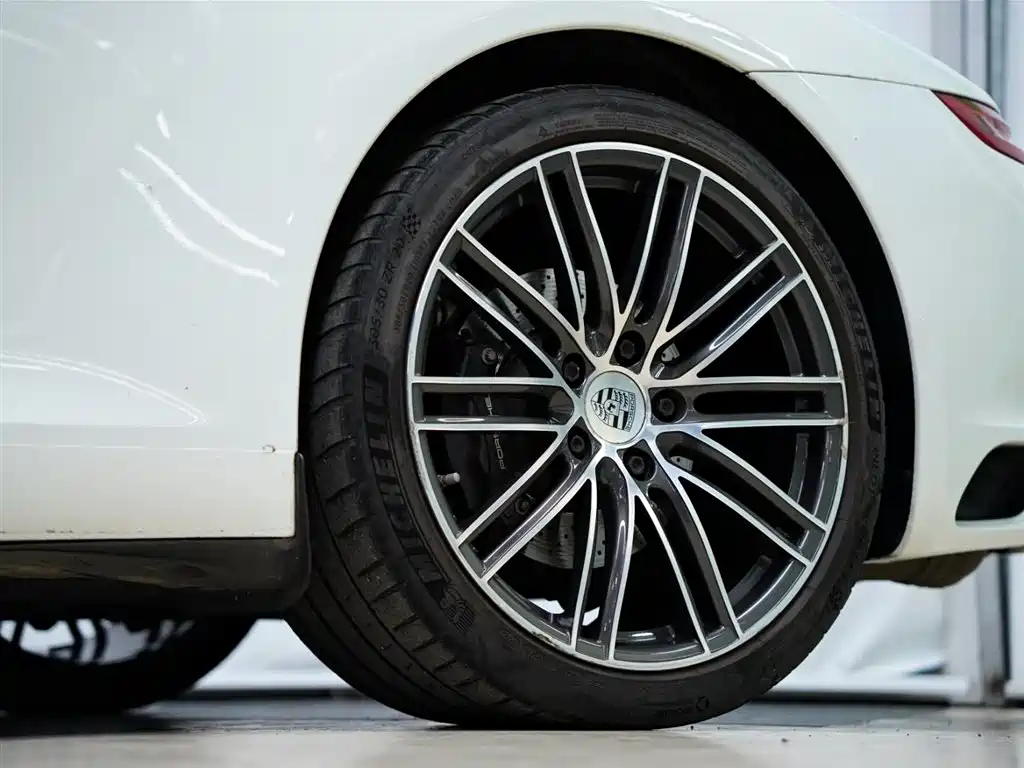 Porsche 911 2016 Carrera 3.0T фото 23